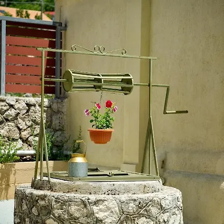 Garbis Garden View Βαλσαμάτα